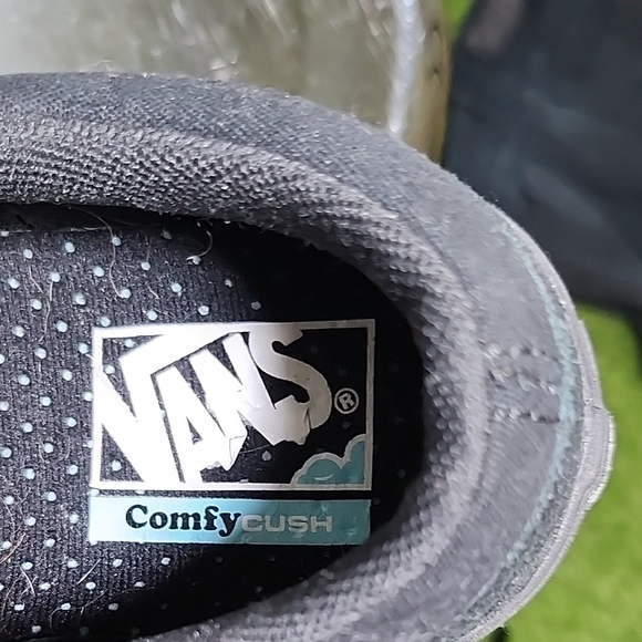 Vans Unisex Black and Gray Casual Claddic Vans Skate Sneakers Mens 9 Women 10.5 - Picture 5 of 8